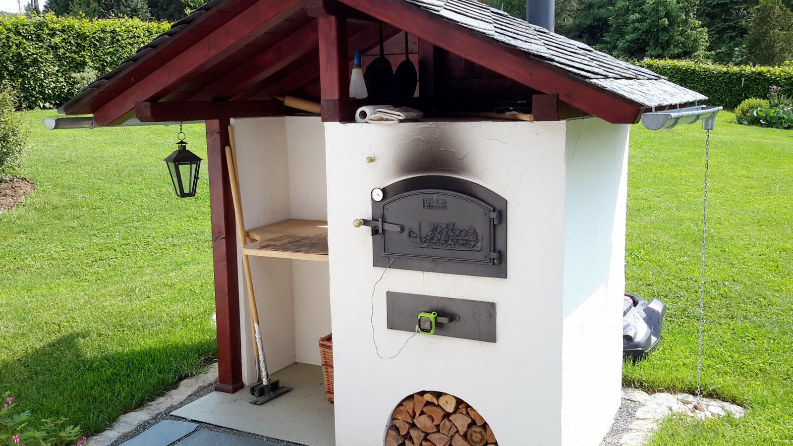 Backen im Holzbackofen Dinkelbrötchen, Brot, Pizza, Kuchen ...